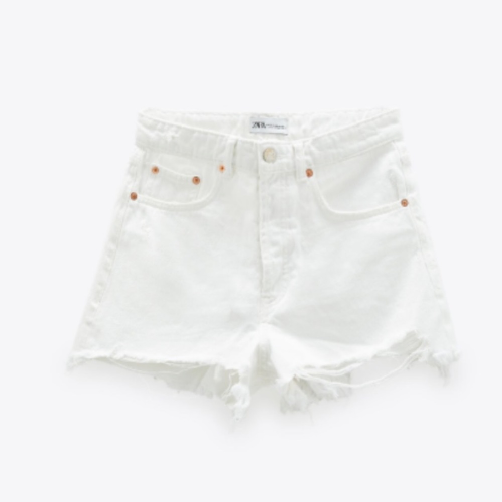 Zara White Jean Shorts High Rise Distressed Denim in Size US Women’s 6